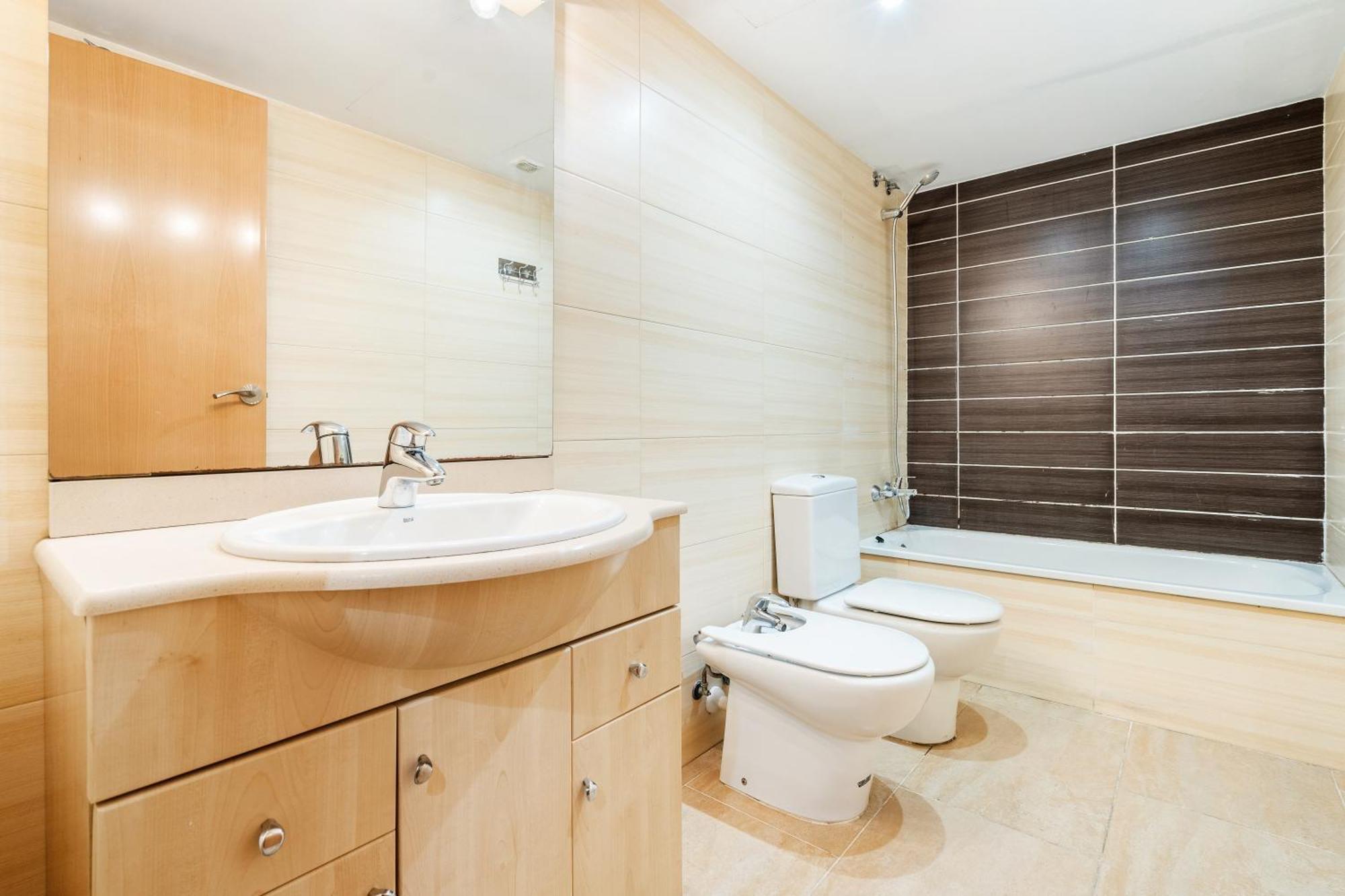 Ab Besos River Apartment Барселона Екстериор снимка